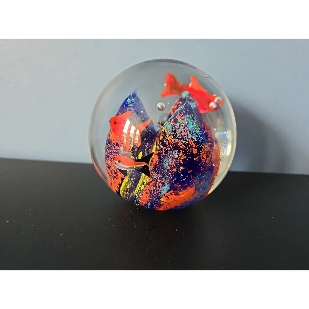 Crystal Collection Fish Paperweight‎ Handcrafted Round Shape Decorative